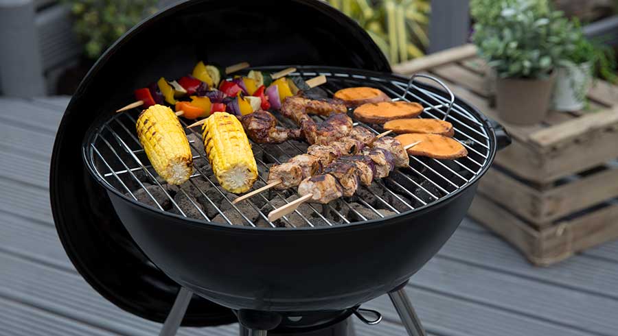 How to Start a BBQ – A Beginner Guide | Robert Dyas